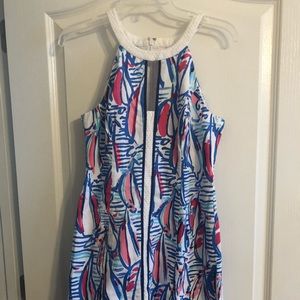 Lilly Pulitzer EUC Pearl Shift in RRR, size 6.